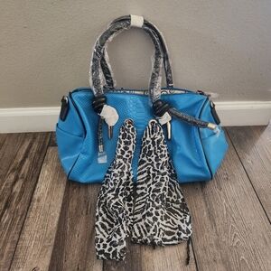 Medium size Purse blue with black